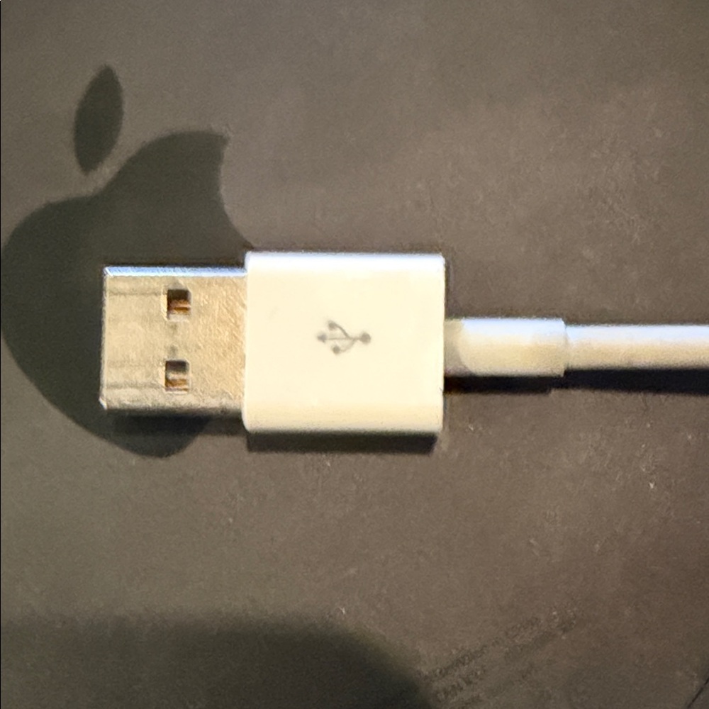 Apple USB SuperDrive - Silver and White - Picture 5 of 8